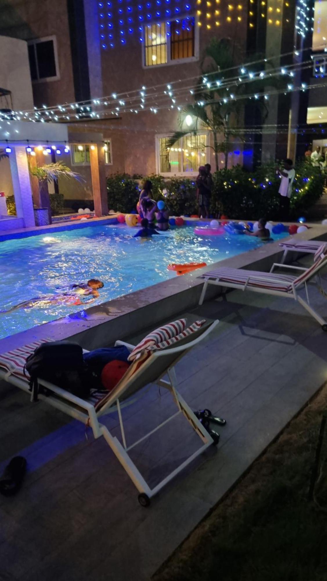 Mokaa Residence Hoteliere Ломе Екстериор снимка