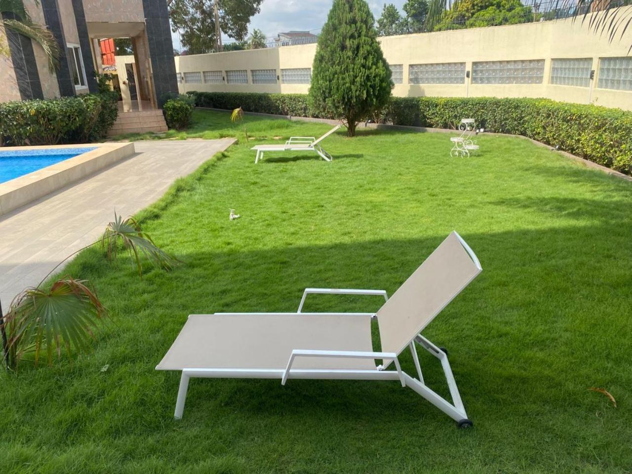 Mokaa Residence Hoteliere Ломе Екстериор снимка